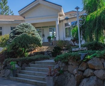 Scenic Canyon Ranch And Retreat Bed and Breakfast Κελόουνα  Εξωτερικό φωτογραφία